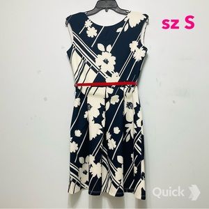 6 - NWT Tiana B. Navy Floral Print Pleated Dress
